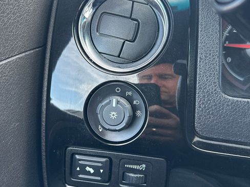 Used 2010 Ford F150 Harley-Davidson image 19