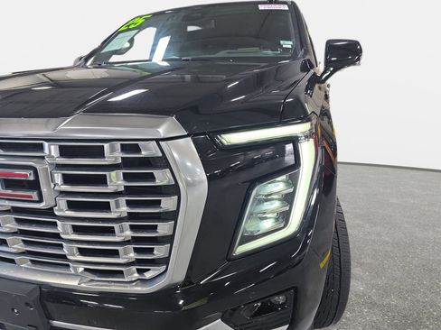 Used 2025 GMC Yukon Denali AWD/4WD image 30