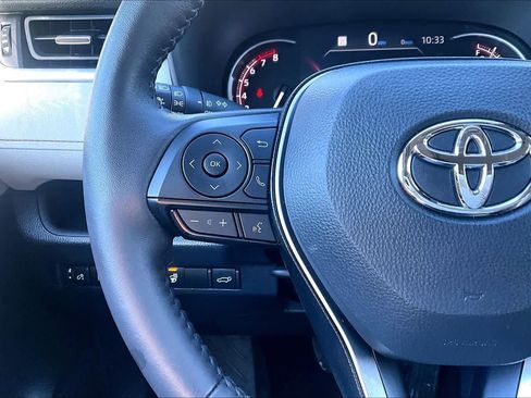 Used 2025 Toyota RAV4 XLE Premium image 24
