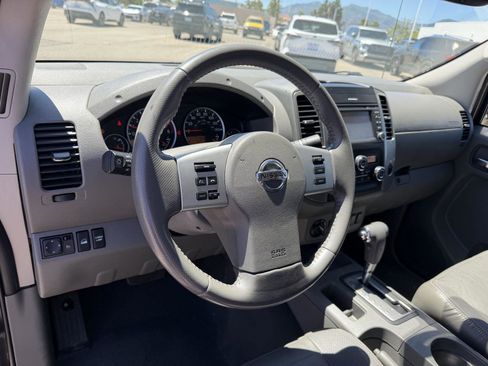 Used 2019 Nissan Frontier SL AWD/4WD image 24