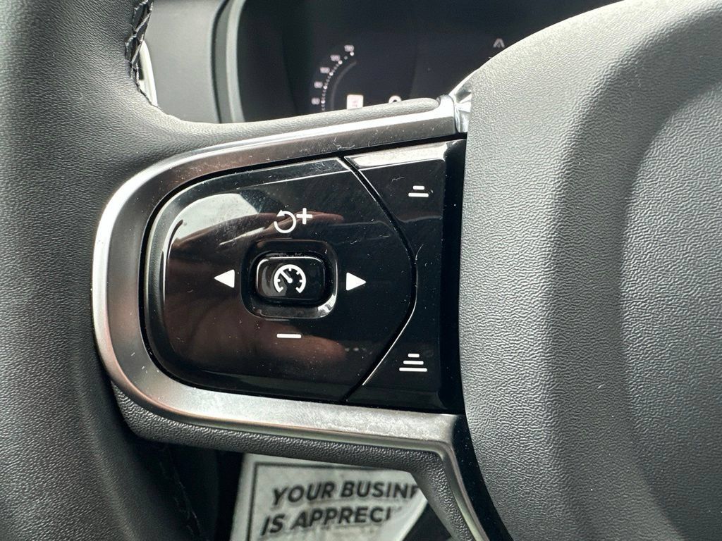 Certified 2024 Volvo XC90 B6 Ultimate w/ Protection Package Premier AWD/4WD image 24