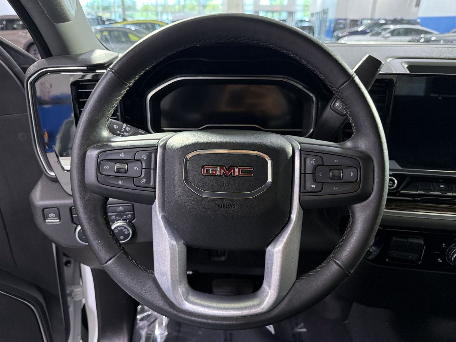 Used 2023 GMC Sierra 1500 SLE AWD/4WD image 25