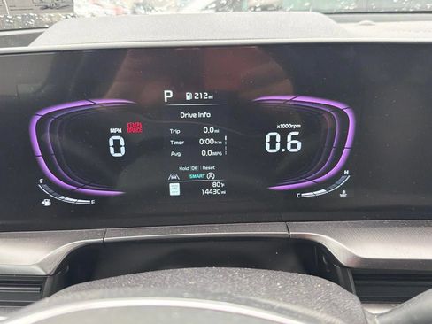 Used 2025 Kia Telluride S AWD/4WD image 7