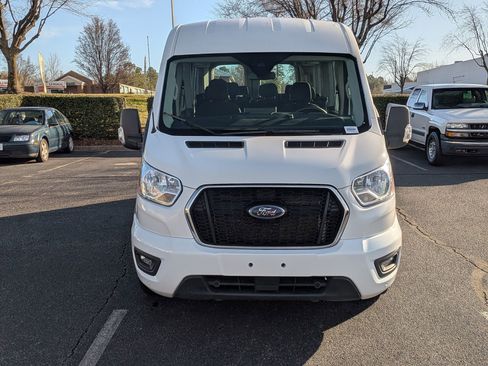 Used 2022 Ford Transit 350 XLT image 3