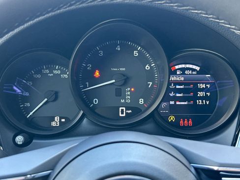 New 2026 Porsche Macan image 28