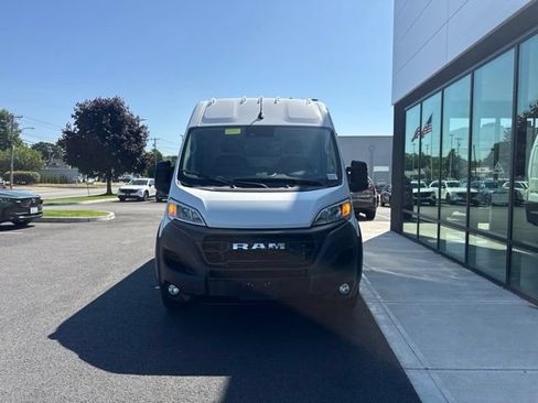 Used 2025 RAM ProMaster 2500 w/ Convenience Group FWD image 8