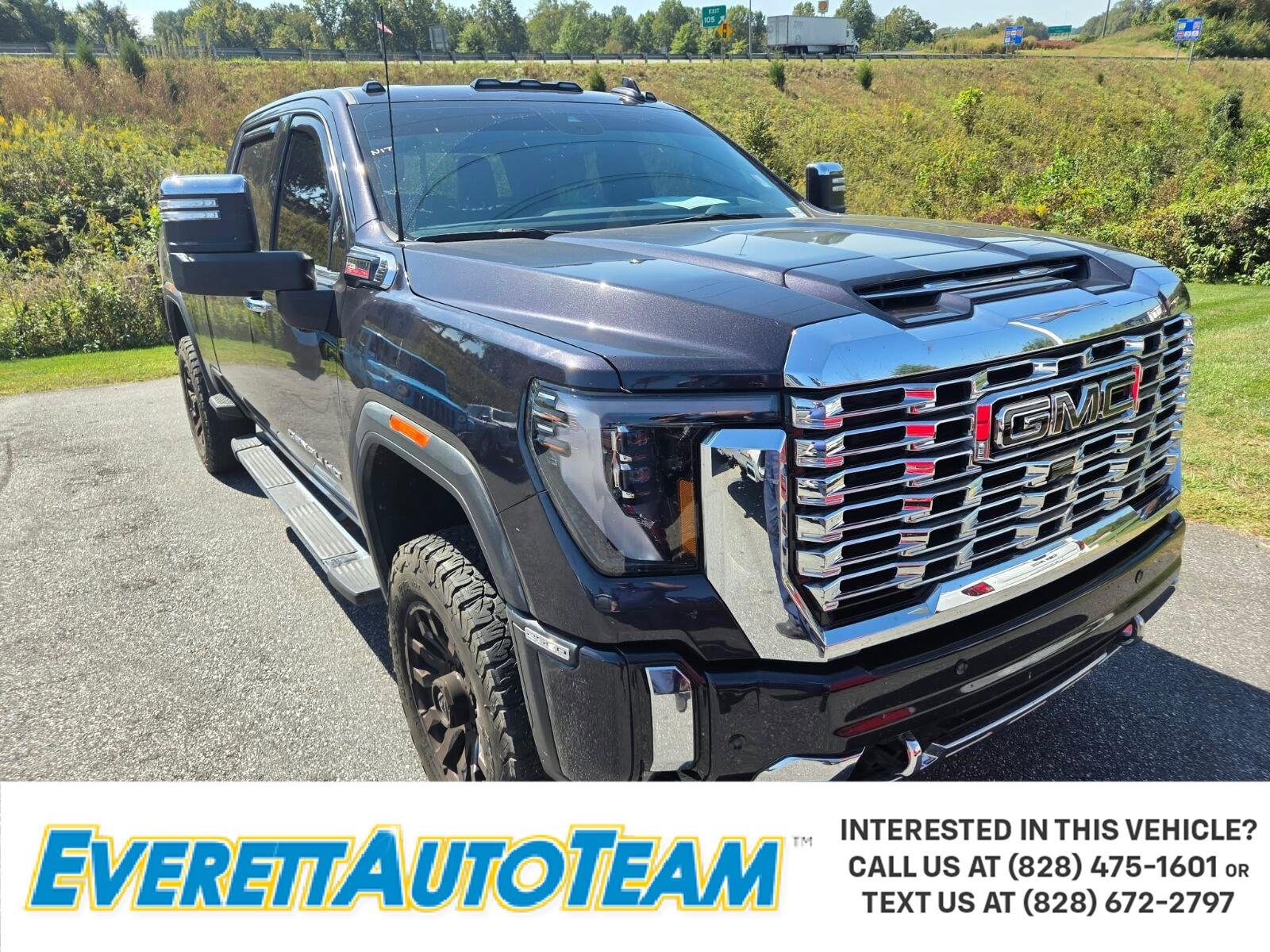 Used 2024 GMC Sierra 2500 Denali w/ Denali Reserve Package AWD/4WD image 1