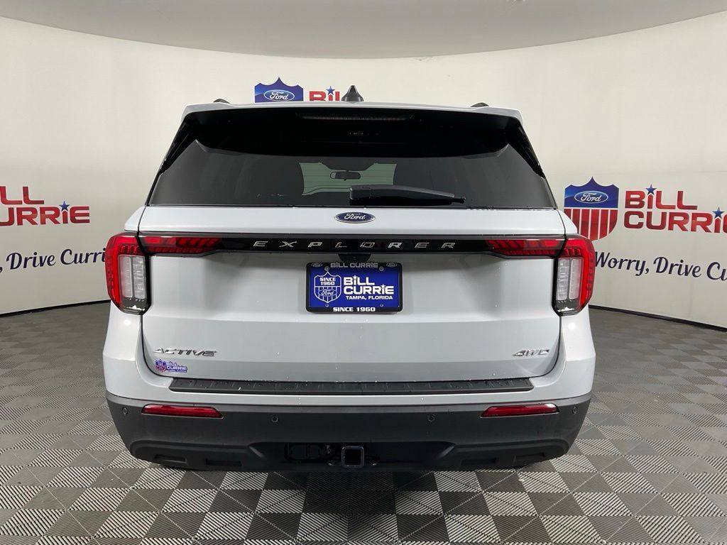 New 2026 Ford Explorer Active AWD/4WD image 4