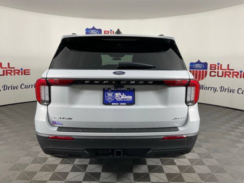 New 2026 Ford Explorer Active AWD/4WD image 4