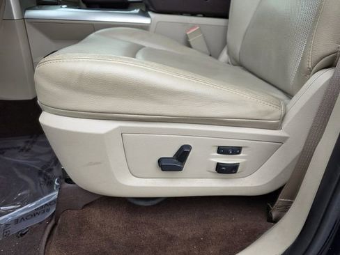 Used 2016 RAM 1500 Laramie w/ Convenience Group image 14