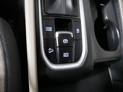 Used 2020 Hyundai Santa Fe SEL AWD/4WD image 30