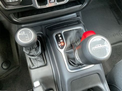 New 2025 Jeep Gladiator Sport image 20