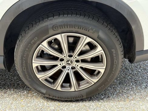 Used 2023 Mercedes-Benz GLC 300 image 4