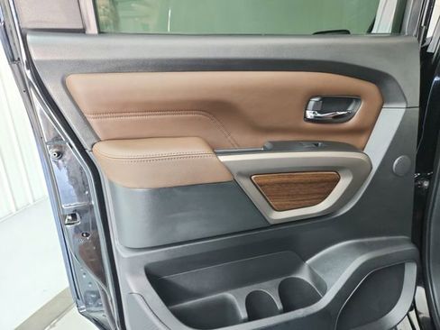 Used 2023 Nissan Titan Platinum Reserve w/ Moonroof Package AWD/4WD image 36