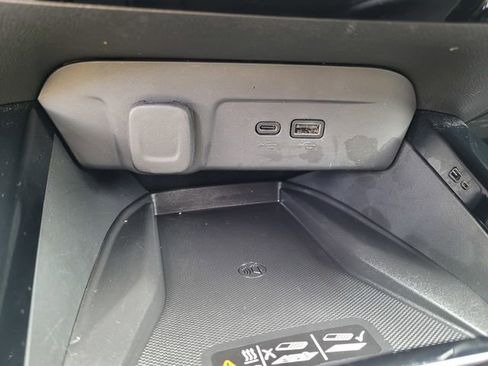 Used 2024 Chevrolet Trax ACTIV w/ Sunroof Package image 22