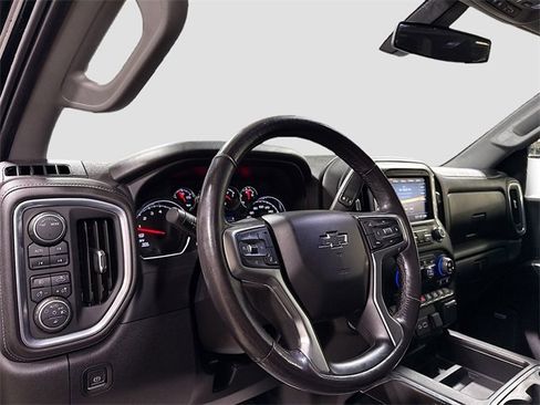 Used 2021 Chevrolet Silverado 1500 LT Trail Boss w/ Convenience Package II image 11