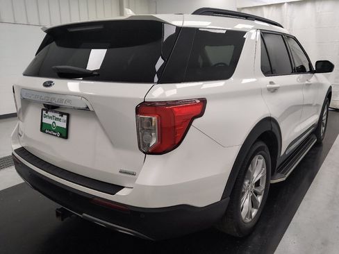 Used 2020 Ford Explorer XLT w/ Equipment Group 202A RWD image 9
