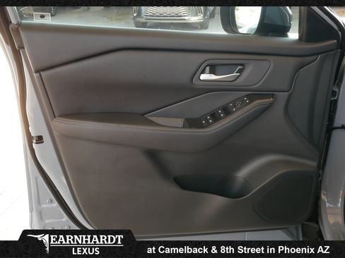 Used 2026 Nissan Rogue SV FWD image 6