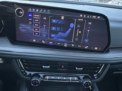 New 2026 Chevrolet Suburban Z71 w/ Z71 Off-Road Package image 17