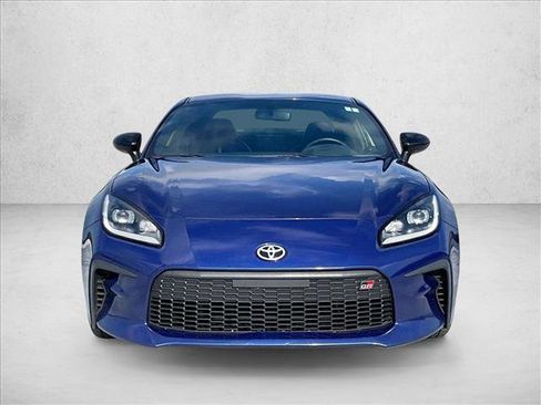 Used 2022 Toyota GR86 Premium RWD image 3