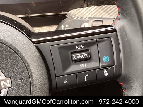 Used 2025 Nissan Kicks SR FWD image 15