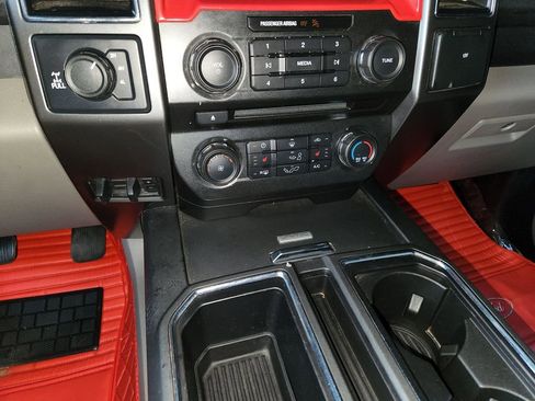 Used 2018 Ford F150 XLT w/ Equipment Group 302A Luxury image 28