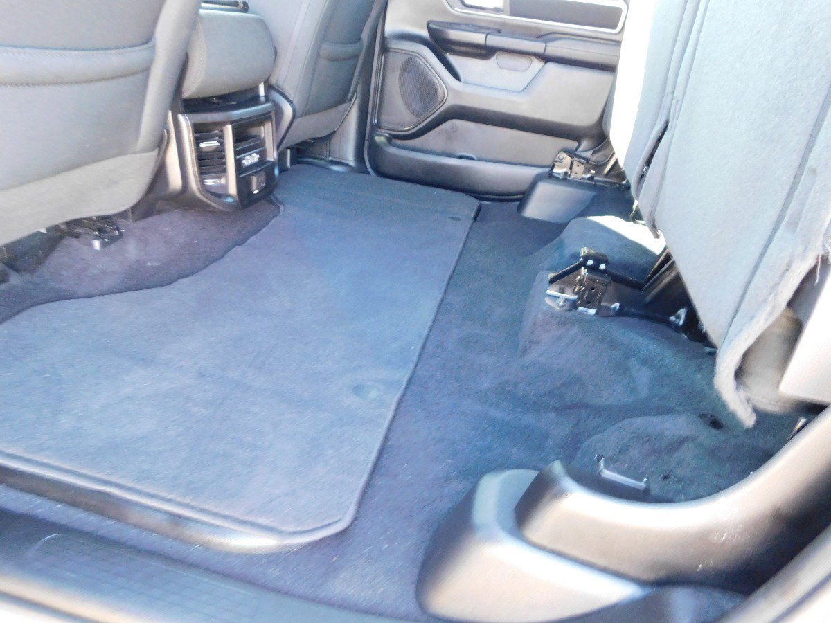 Used 2025 RAM 1500 Big Horn RWD image 31