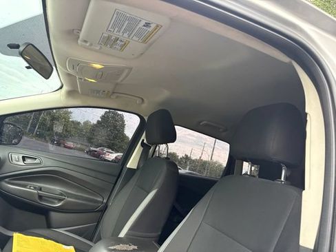 Used 2016 Ford Escape S FWD image 19