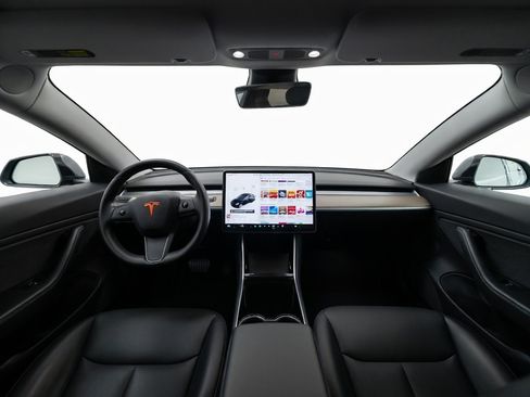 Used 2018 Tesla Model 3 Long Range RWD image 16