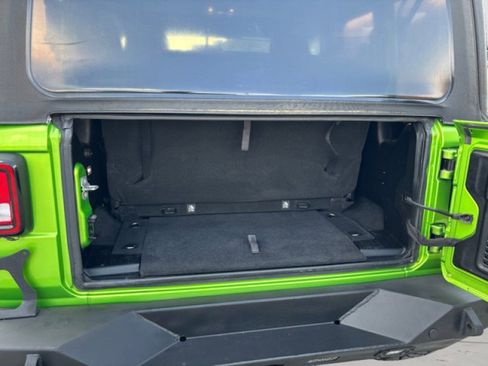 Used 2019 Jeep Wrangler Sport image 16