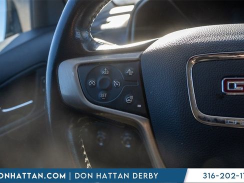 Used 2021 GMC Canyon Denali image 11