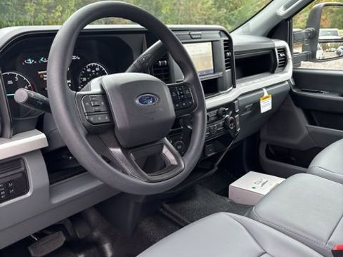 Used 2026 Ford F450 XL w/ XL Chrome Package image 31