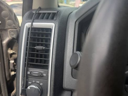 Used 2015 RAM 3500 SLT AWD/4WD image 9
