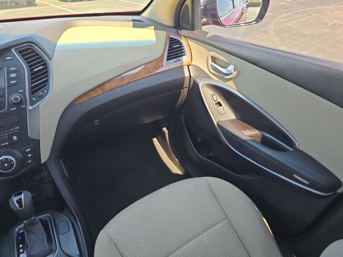 Used 2014 Hyundai Santa Fe Sport FWD image 12