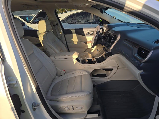 Used 2021 GMC Acadia Denali w/ Denali Technology Package FWD image 12