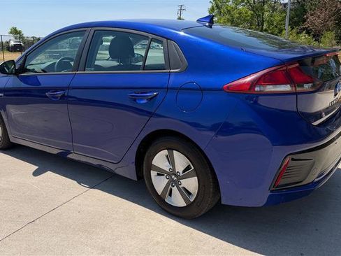Used 2019 Hyundai Ioniq Blue FWD image 3