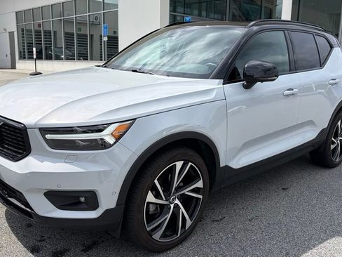 Used 2021 Volvo XC40 T5 R-Design w/ Advanced Package AWD/4WD image 1