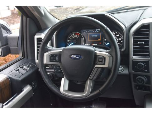 Used 2020 Ford F150 Lariat w/ Equipment Group 502A Luxury image 16