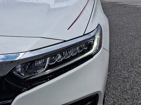 Used 2020 Honda Accord EX image 12