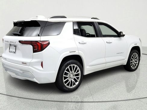 Certified 2026 GMC Terrain Denali AWD/4WD image 5