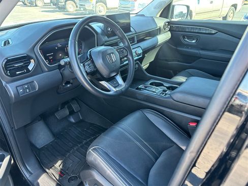 Used 2023 Honda Pilot Elite image 7