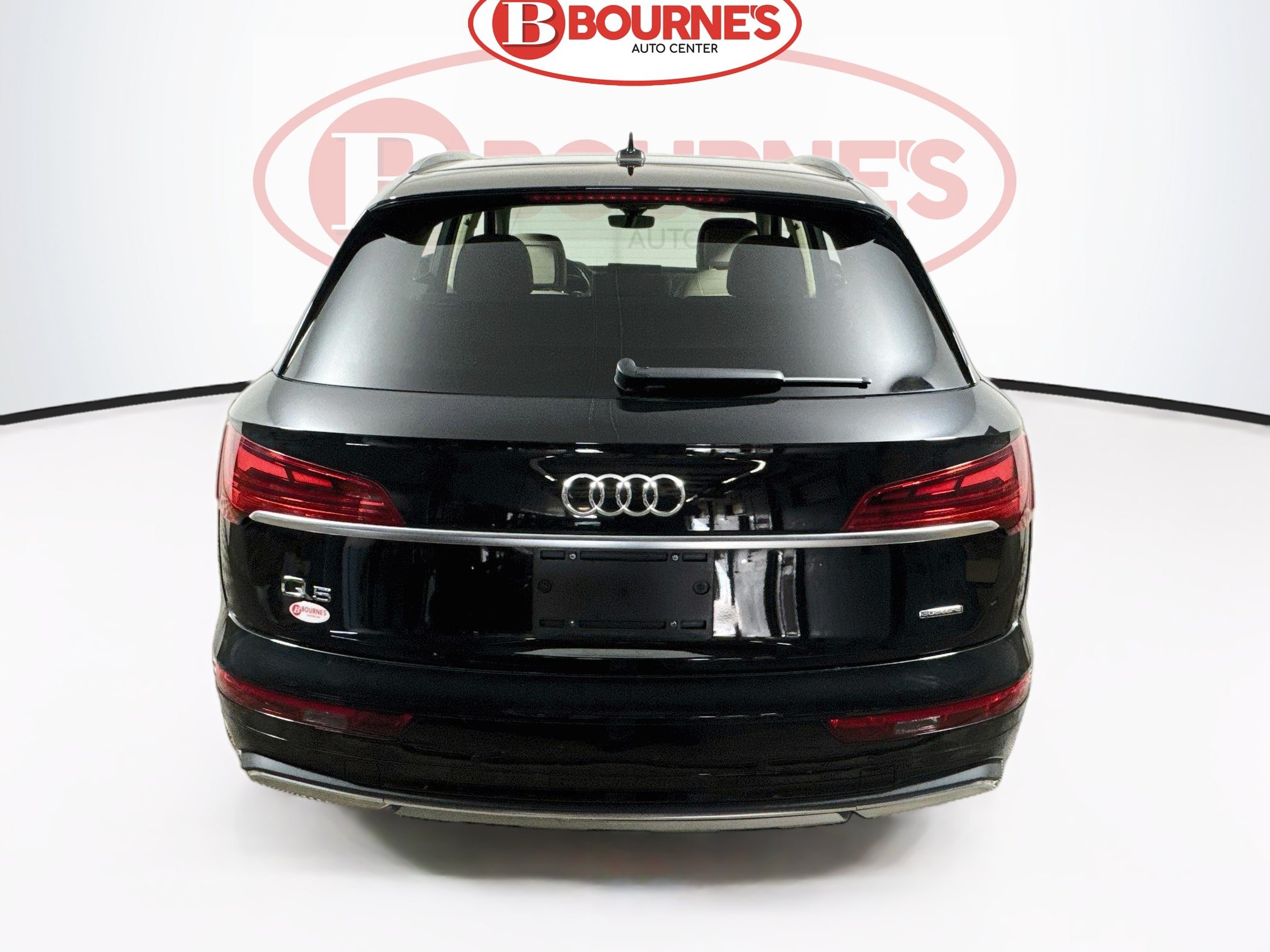 Used 2023 Audi Q5 2.0T Premium Plus w/ Premium Plus Package AWD/4WD image 9