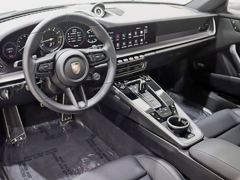 Used 2022 Porsche 911 Carrera 4 AWD/4WD image 14