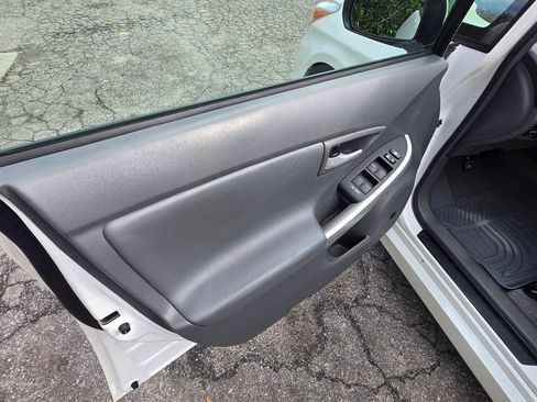 Used 2010 Toyota Prius FWD image 8