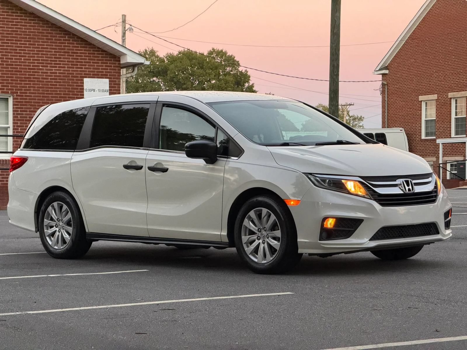 Used 2019 Honda Odyssey LX image 8