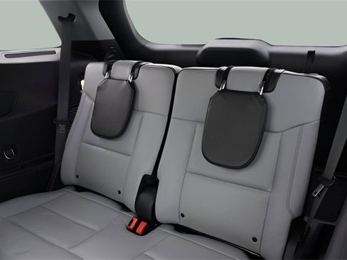 Used 2021 Ford Explorer XLT w/ Equipment Group 202A image 14