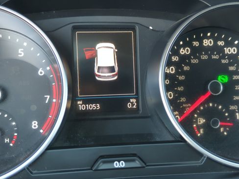 Used 2019 Volkswagen Tiguan S w/ Driver Assistance Package image 11