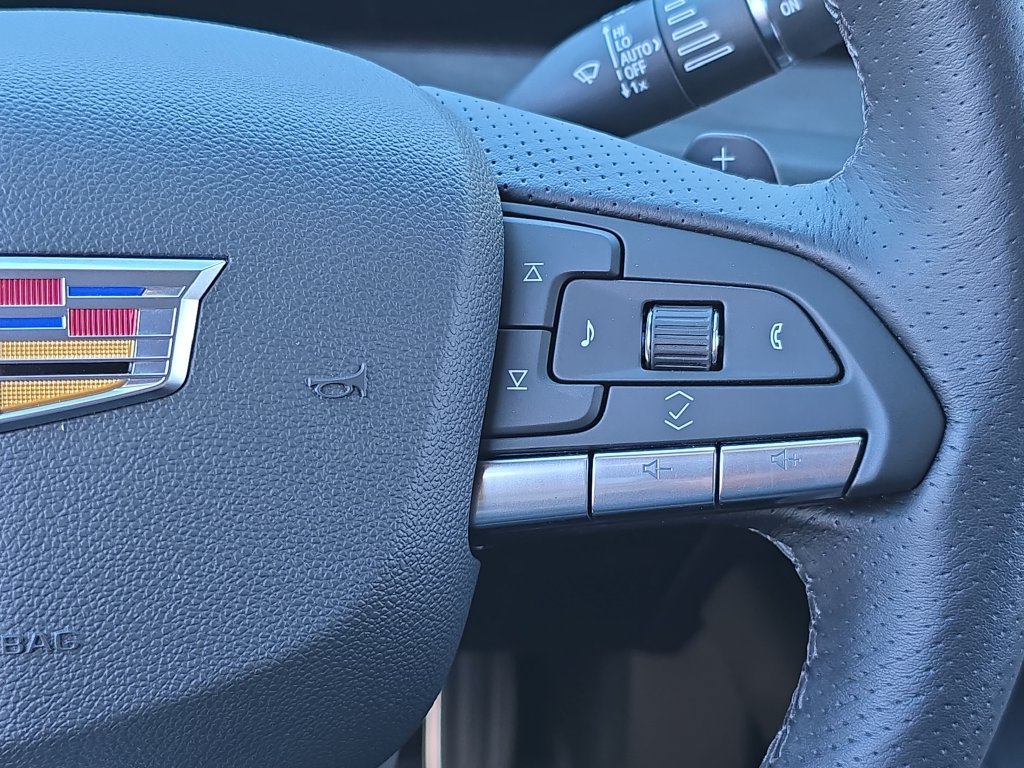 Used 2025 Cadillac XT4 Sport FWD image 21
