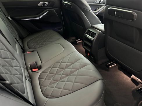 Used 2025 BMW X5 sDrive40i image 30