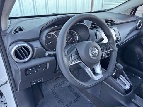Used 2020 Nissan Versa S image 12